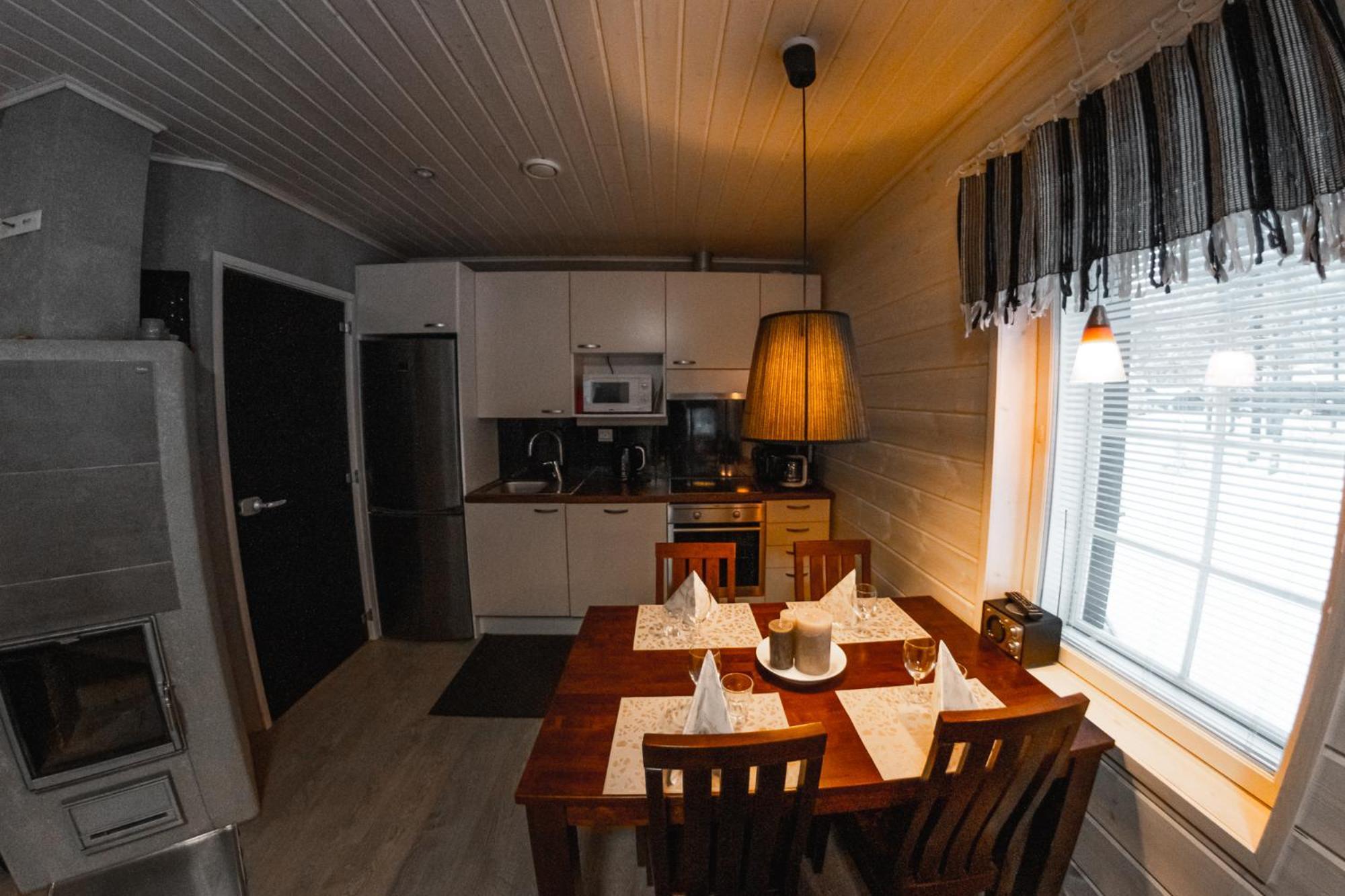 Hotel Yllaesrinne Ylläsjärvi Exteriör bild