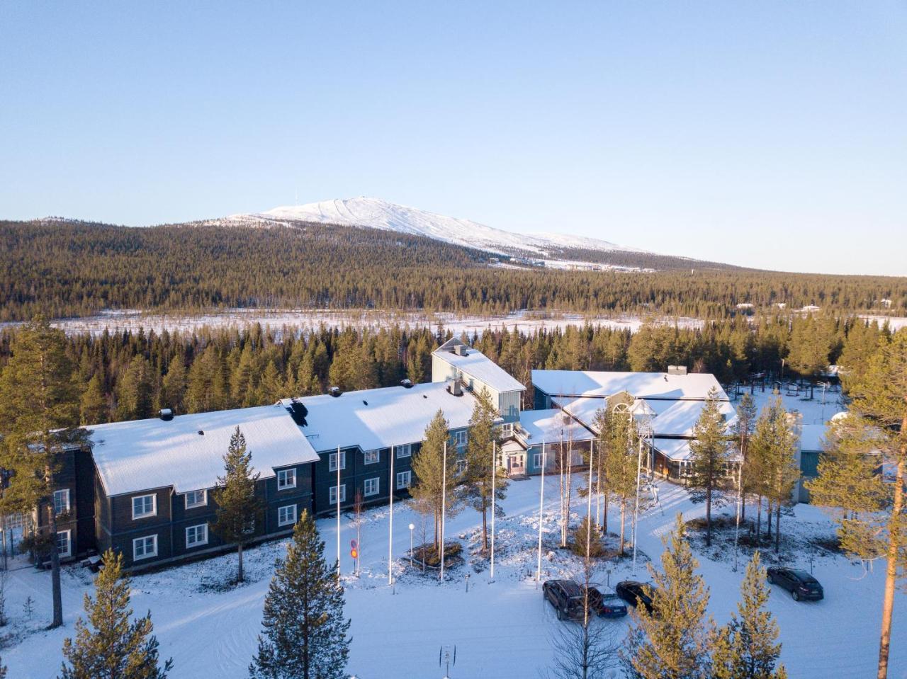 Hotel Yllaesrinne Ylläsjärvi Exteriör bild