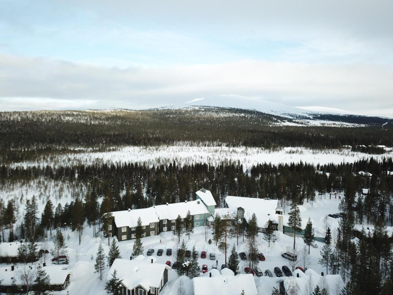 Hotel Yllaesrinne Ylläsjärvi Exteriör bild