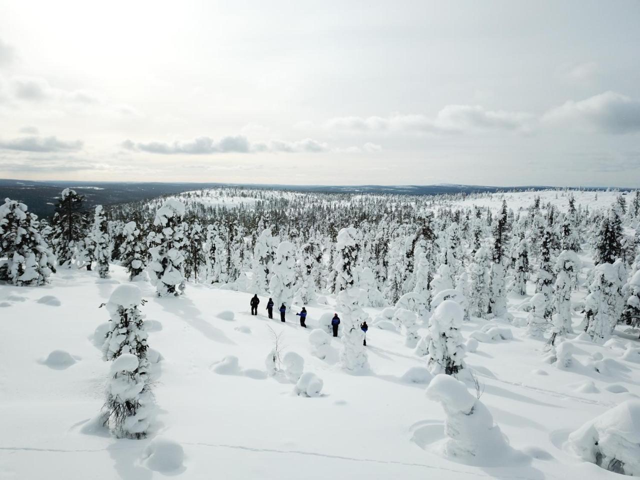 Hotel Yllaesrinne Ylläsjärvi Exteriör bild