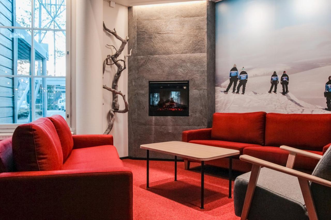 Hotel Yllaesrinne Ylläsjärvi Exteriör bild