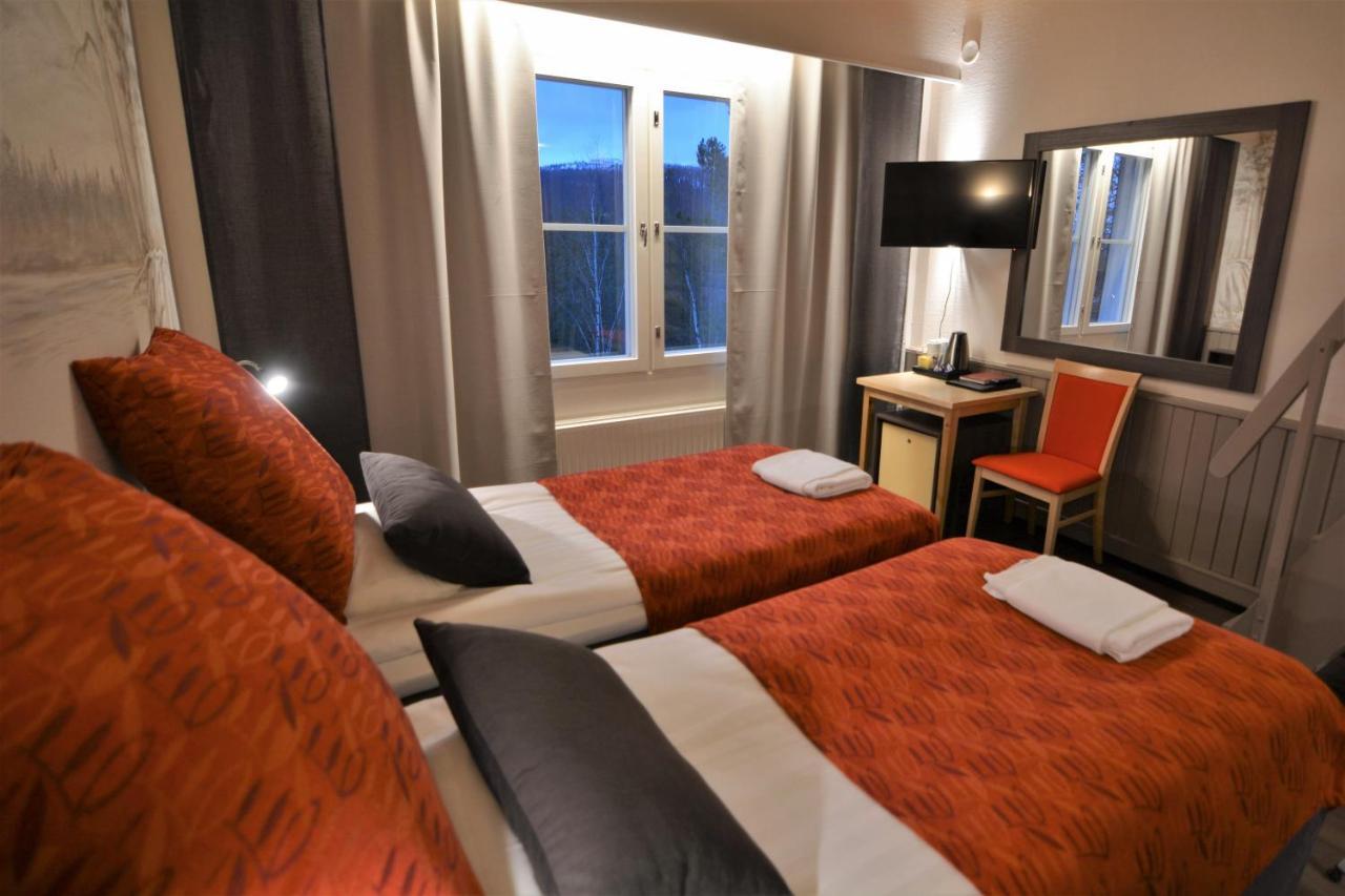 Hotel Yllaesrinne Ylläsjärvi Exteriör bild