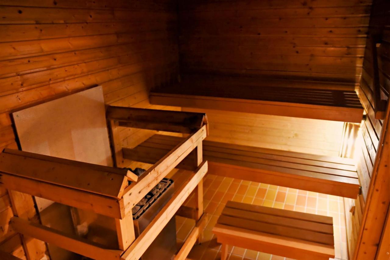 Hotel Yllaesrinne Ylläsjärvi Exteriör bild