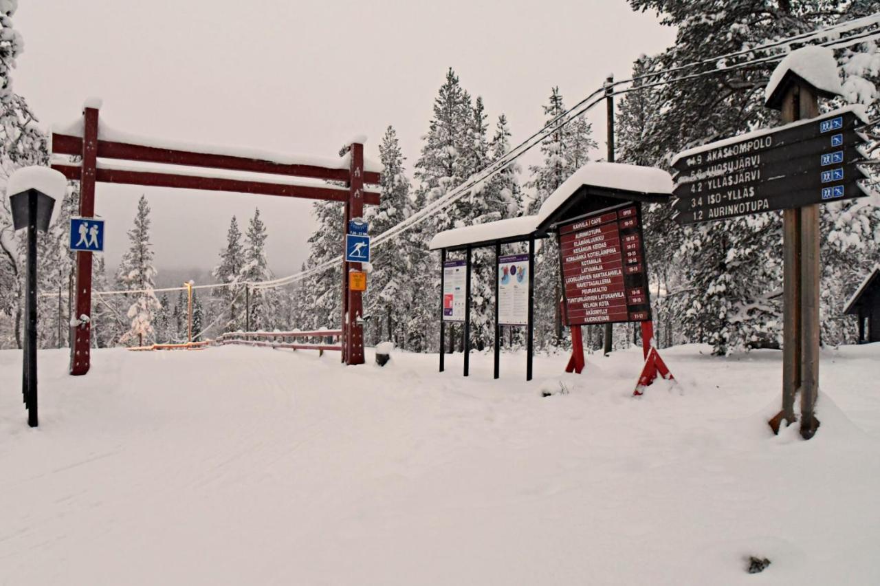 Hotel Yllaesrinne Ylläsjärvi Exteriör bild